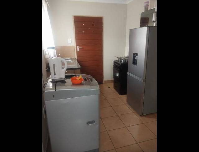 3 BEDROOM HOUSE FOR SALE IN SKY CITY